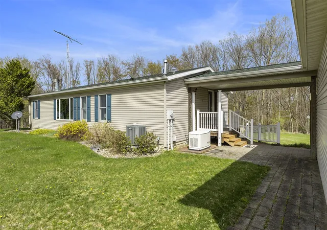 Homes for sale in Union City, MI | 697 Tuttle Rd, Union City, MI 49094 | MLS# 70447180