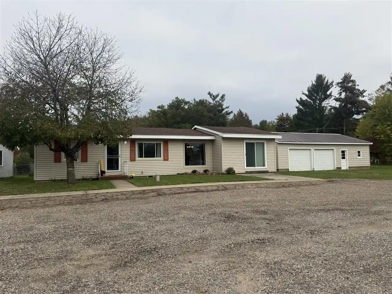 Single family home for sale at 20931 Capital Ave, Battle Creek, MI 49017 | MLS# 70565090