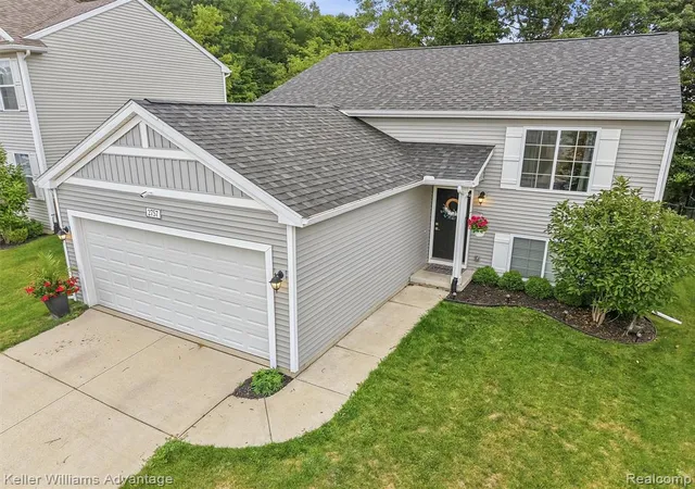 Photo 2 of Sale Pending at 2757 Sycamore River Dr, Fowlerville, MI 48836 8621 | MLS# 61024878 | Listing updated on 2026-09-13