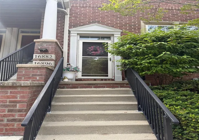 Photo 2 of Condo for sale at 16896 Farmington Rd, Livonia, MI 48154 | MLS# 70555700 | Listing updated on 2026-09-14
