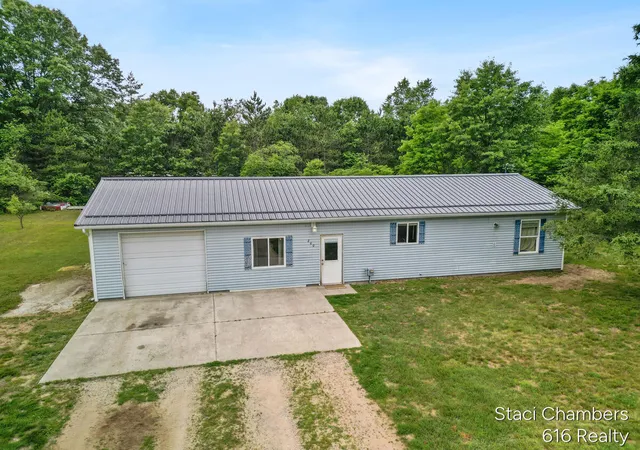 Homes for sale in Mecosta, MI | 260 Gilbert St, Mecosta, MI 49332 | MLS# 70542244