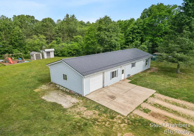 Homes for sale in Mecosta, MI | 260 Gilbert St, Mecosta, MI 49332 | MLS# 70542244