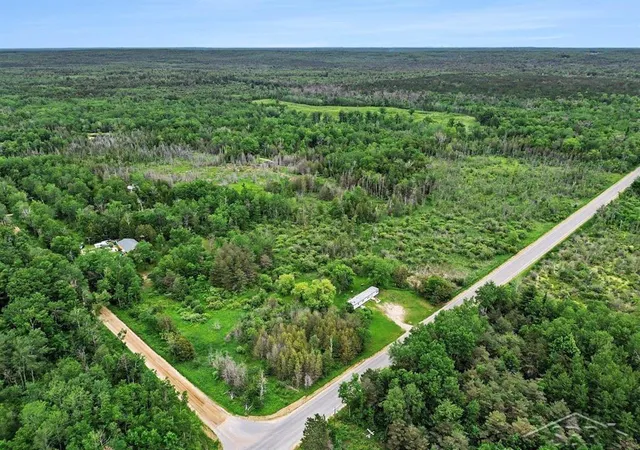 2nd image of 75 E Stockwell Rd, Harrison, MI 48625 | MLS# 50213251