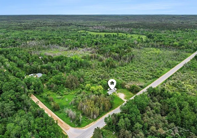 3rd image of 75 E Stockwell Rd, Harrison, MI 48625 | MLS# 50213251