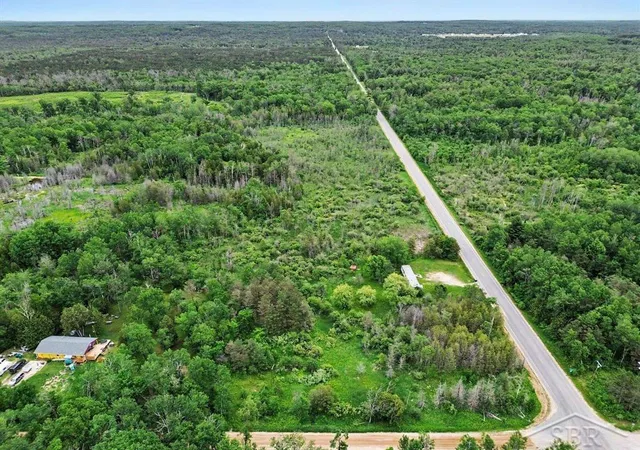 5th image of 75 E Stockwell Rd, Harrison, MI 48625 | MLS# 50213251