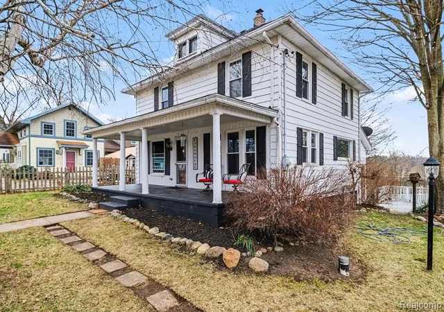 8458 Perry Rd, Atlas, MI 48411 7705 | MLS# 60980249 | Houzeo