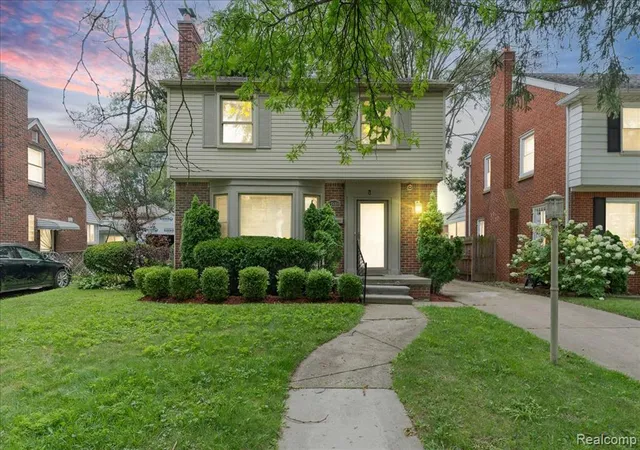 1st image of 17400 Huntington Rd, Detroit, MI 48219 | MLS# 60925903
