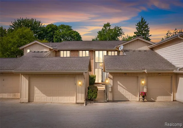 Photo 2 of Condo for sale at 7104 Pebble Park Dr, West Bloomfield, MI 48322 3505 | MLS# 61025651 | Listing updated on 2026-09-01