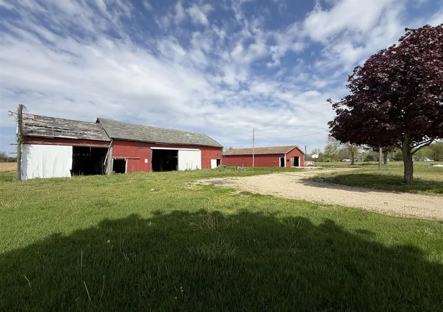 Homes for sale in Decatur, MI | 91402 Celery Center Rd, Decatur, MI 49045 | MLS# 70530403