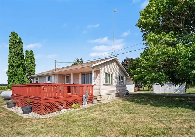 Photo 4 of Sale Pending at 6750 S Bliss Rd, Middleton, MI 48856 | MLS# 70554429 | Listing updated on 2026-08-26