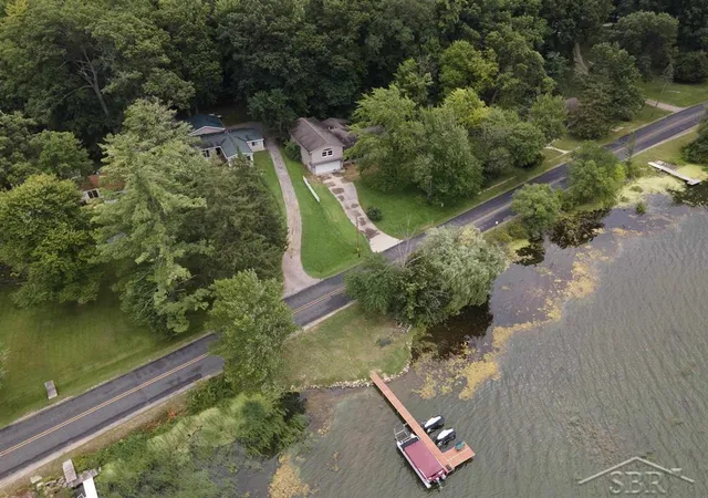 Photo 3 of Single family home for sale at 3840 N Water Rd, Sanford, MI 48657 | MLS# 50219691 | Listing updated on 2026-08-25