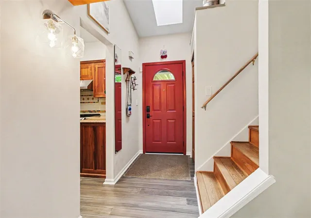 Photo 3 of Sale Pending at 3260 Olde Hickory Pl, Ann Arbor, MI 48104 | MLS# 70546908 | Listing updated on 2026-09-15