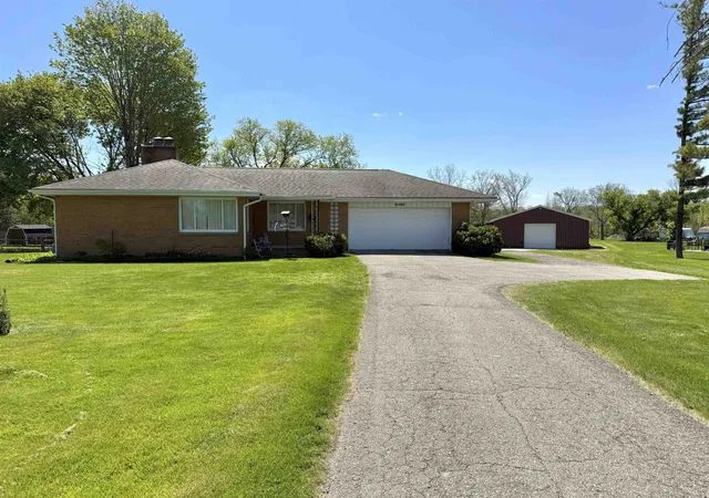 Homes for sale in Durand, MI | 10900 Lansing Rd, Durand, MI 48429 | MLS# 50209459