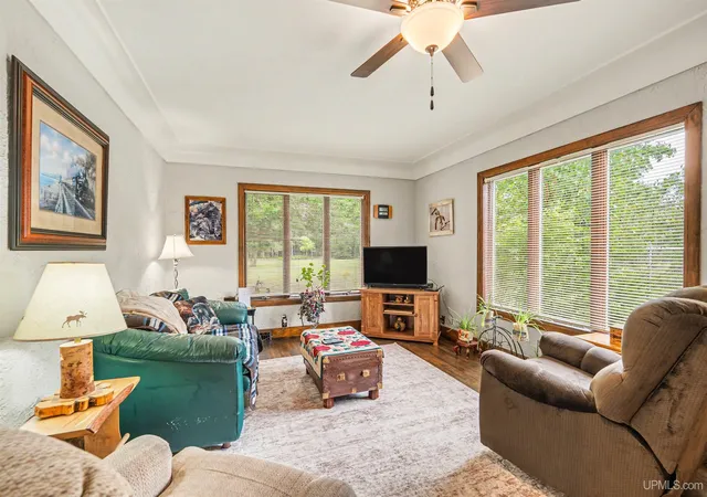 Photo 4 of Single family home for sale at 1820 S Little Harbor Rd, Manistique, MI 49854 | MLS# 50220364 | Listing updated on 2026-09-01
