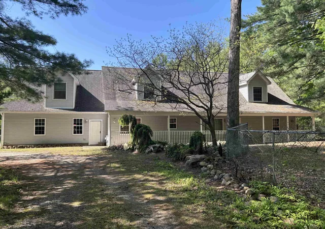 Photo 4 of Single family home for sale at 6364 E Townline Rd, Birch Run, MI 48415 | MLS# 50207932 | Listing updated on 2026-08-30