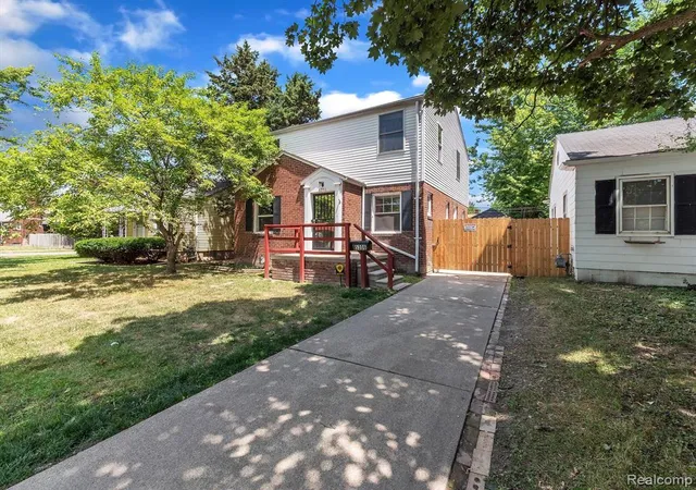 Photo 3 of Sale Pending at 5306 Marseilles St, Detroit, MI 48224 | MLS# 60157545 | Listing updated on 2025-06-20