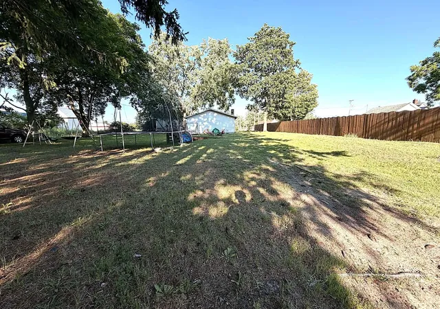 4th image of 612 S Michigan Ave, Manton, MI 49663 | MLS# 80072737