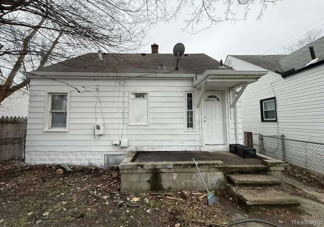 Homes for sale in Warren, MI | 8209 Orchard Ave, Warren, MI 48089 2932 | MLS# 60981141