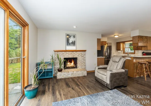 Photo 3 of Sale Pending at 4425 Lucas Dr, Grandville, MI 49418 | MLS# 70550680 | Listing updated on 2026-08-26