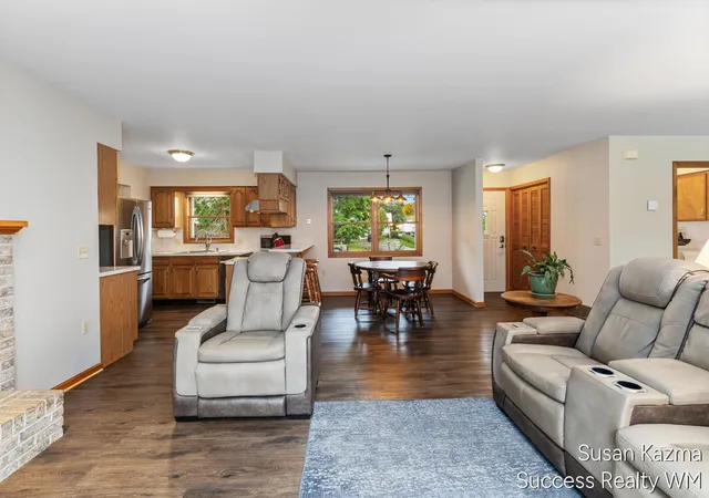 Photo 4 of Sale Pending at 4425 Lucas Dr, Grandville, MI 49418 | MLS# 70550680 | Listing updated on 2026-08-26