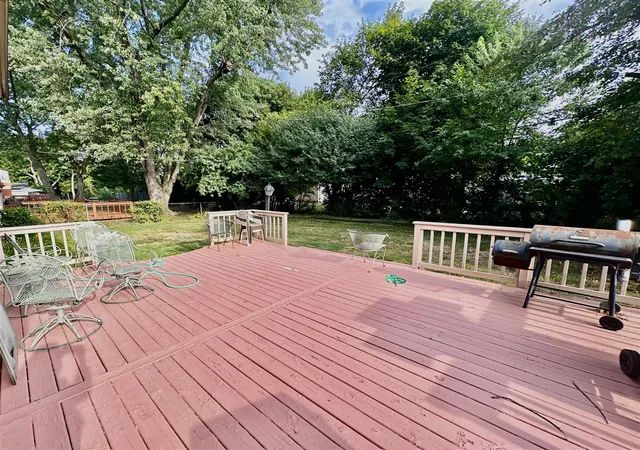 Photo 3 of Sale Pending at 18215 Adrian St, Southfield, MI 48075 | MLS# 70548650 | Listing updated on 2026-08-26