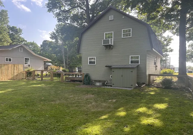 Homes for sale in Crystal, MI | 2625 Lansing St, Crystal, MI 48818 | MLS# 70542828