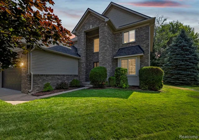 2nd image of 23003 Waterview Dr, New Boston, MI 48164 | MLS# 61008657