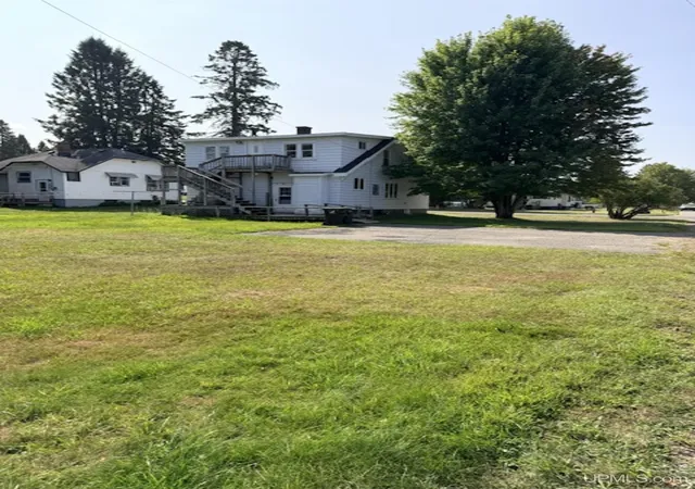 Photo 3 of Single family home for sale at 401 Amber St, Iron River, MI 49935 | MLS# 50219251 | Listing updated on 2026-09-28