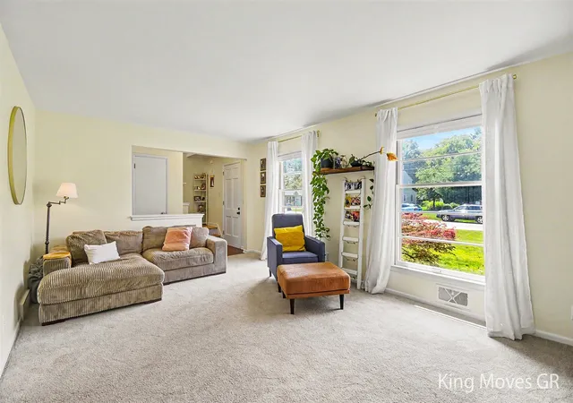Photo 4 of Sale Pending at 1821 Eastbrook St, Grand Rapids, MI 49508 | MLS# 70541638 | Listing updated on 2026-06-30