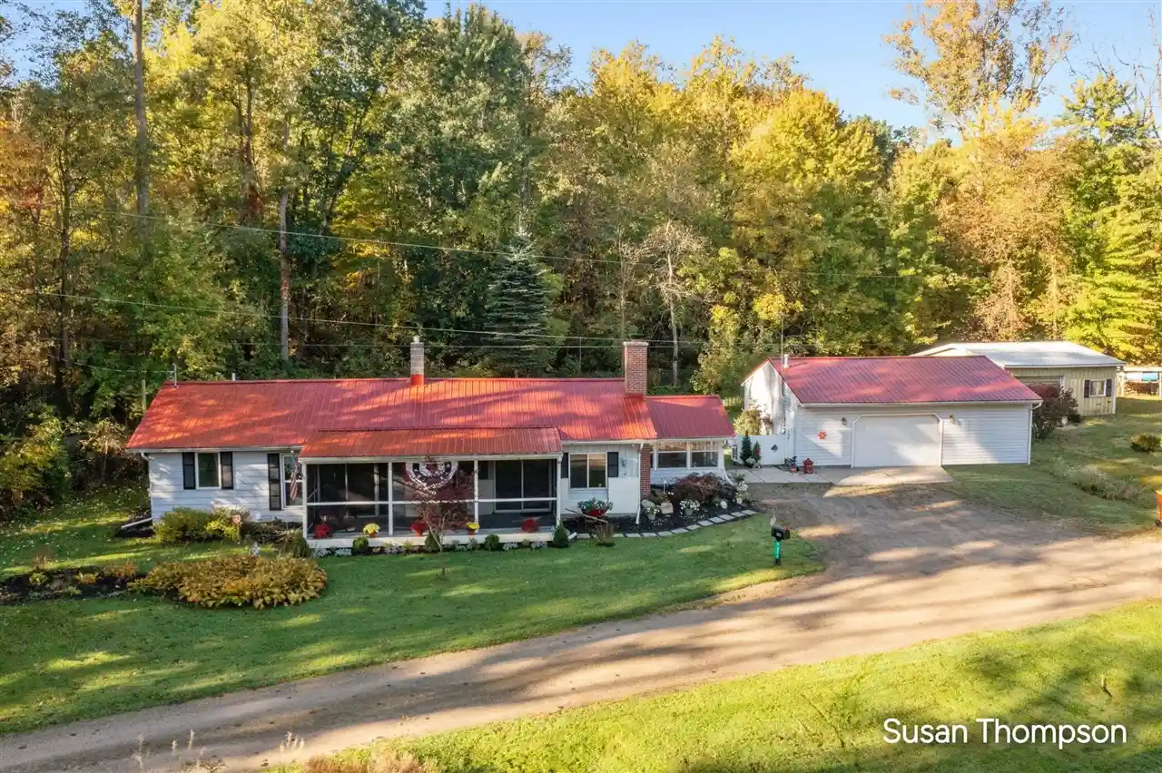 Photo 1 of Single family home for sale at 8621 Beachler Rd, Greenville, MI 48838 | MLS# 70563628 | Listing updated on 2026-10-19