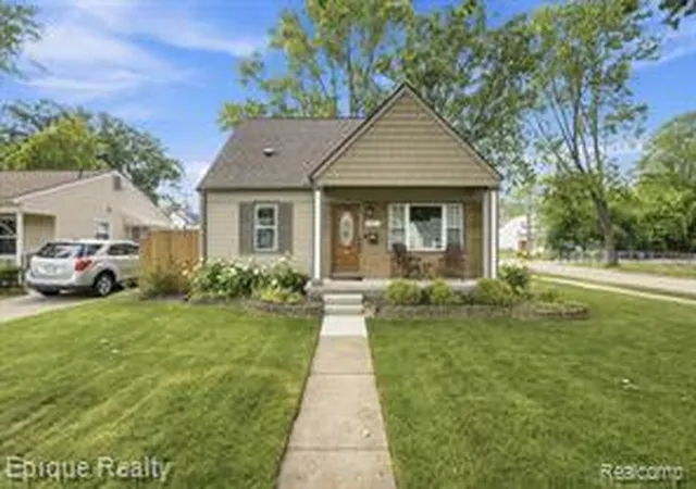 Homes for sale in Royal Oak, MI | 3402 Normandy Rd, Royal Oak, MI 48073 | MLS# 61009957