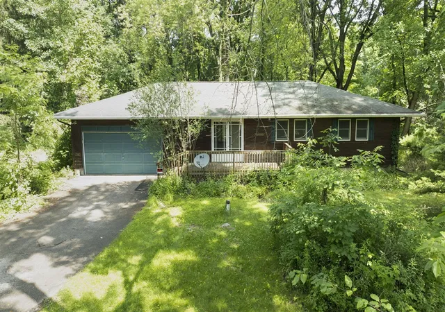 Homes for sale in Union Pier, MI | 16053 Lakeside Rd, Union Pier, MI 49129 | MLS# 70542115