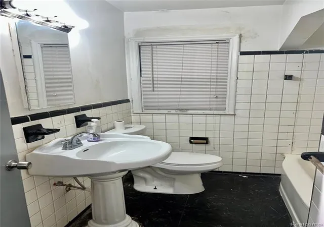 Photo 4 of Sale Pending at 15387 Strathmoor St, Detroit, MI 48227 | MLS# 60043345 | Listing updated on 2025-06-20
