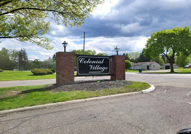 Photo 3 of Condo for sale at 1844 Colonial Village Way #3, Waterford, MI 48328 1944 | MLS# 60991033 | Listing updated on 2026-08-25