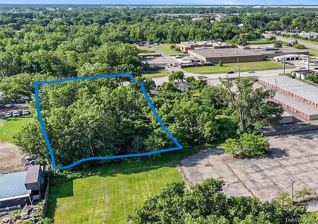 Homes for sale in Westland, MI | 29120 Van Born Rd, Westland, MI 48186 | MLS# 60927312