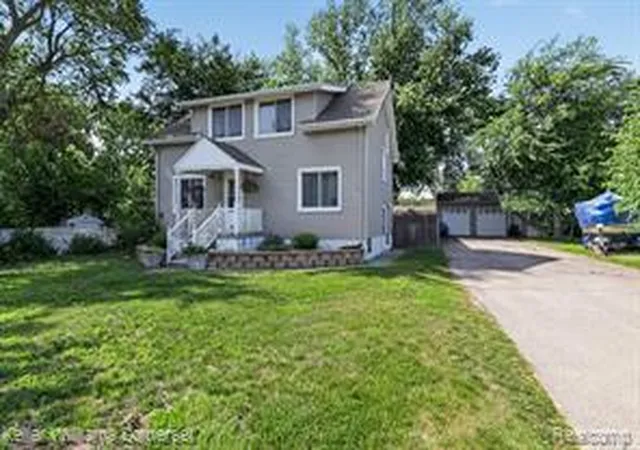 Homes for sale in Westland, MI | 34718 Cherry Hill Rd, Westland, MI 48185 | MLS# 61008382