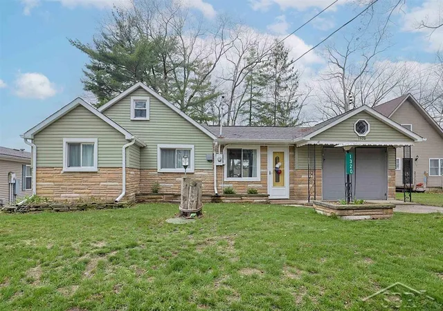 Homes for sale in Lake, MI | 1320 Hillcrest Dr, Lake, MI 48632 | MLS# 50206445