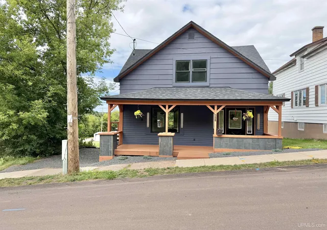 Photo 1 of Single family home for sale at 308 4th Avenue, Bessemer, MI 49911 | MLS# 50218769 | Listing updated on 2026-09-03