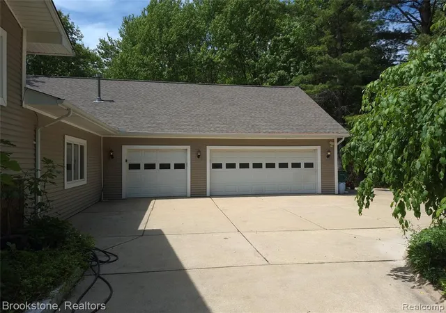 Homes for sale in Dryden, MI | 5910 Spring Valley Ln, Dryden, MI 48428 | MLS# 60999431