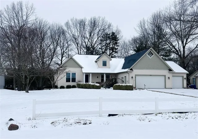 1st image of 15401 Sundew St, Grand Haven, MI 49417 | MLS# 70520194
