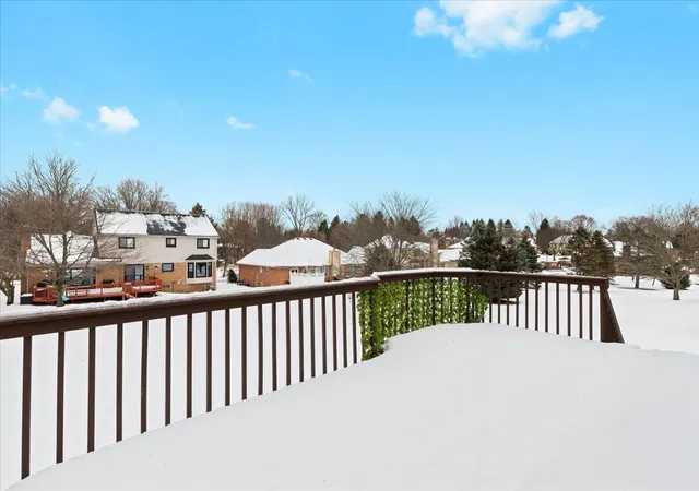53rd image of 2126 Kennedy Dr, Rochester Hills, MI 48309 | MLS# 70508930