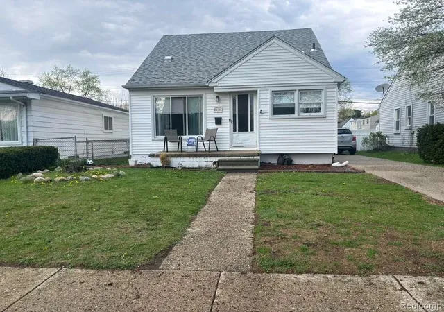 Photo 3 of Single family home for sale at 26126 N Student Ave, Redford, MI 48239 | MLS# 60985205 | Listing updated on 2026-09-17