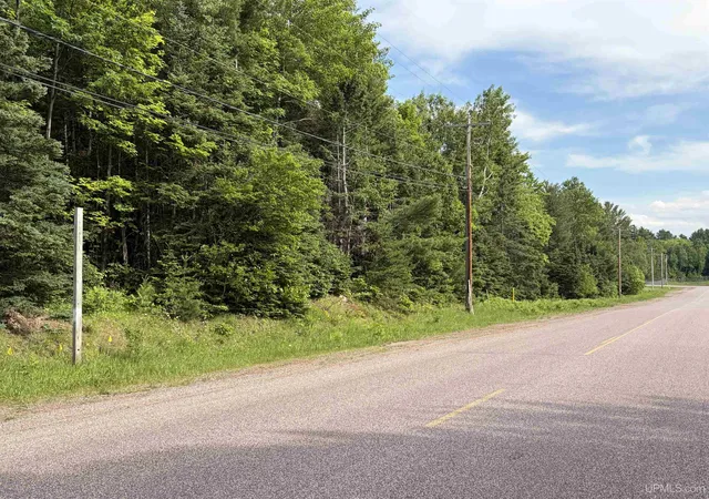 Homes for sale in Ishpeming, MI | Tbd Westwood Dr, Ishpeming, MI 49849 | MLS# 50213053
