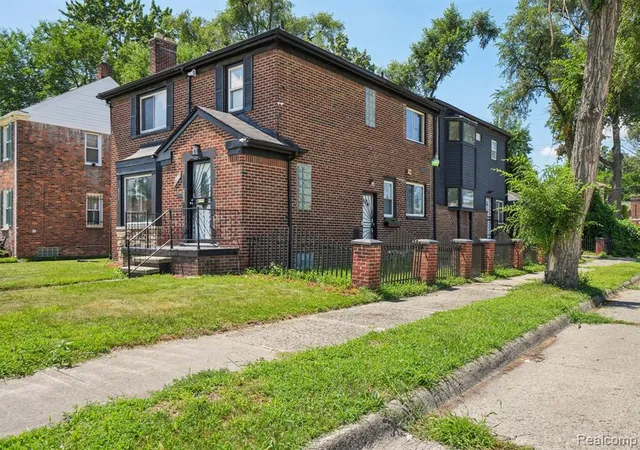 Photo 3 of Single family home for sale at 19211 Birwood St, Detroit, MI 48221 3207 | MLS# 61007095 | Listing updated on 2026-09-15