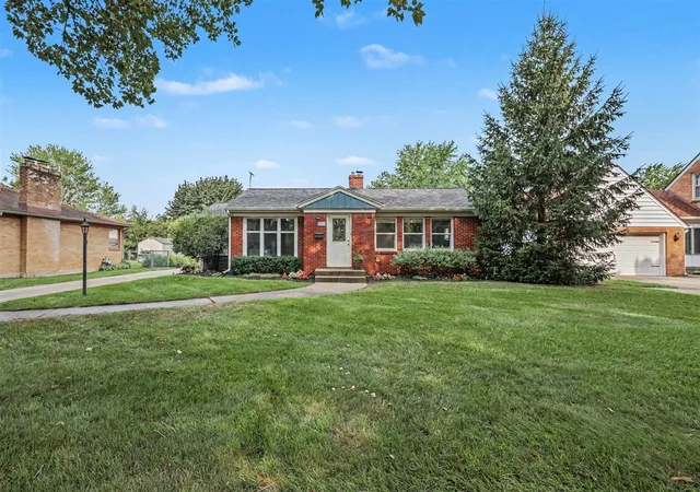Photo 1 of Sale Pending at 2559 Foster Ave, Grand Rapids, MI 49505 | MLS# 70551256 | Listing updated on 2026-08-23