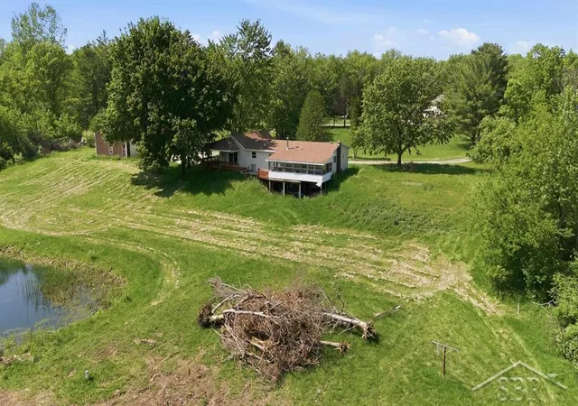Homes for sale in Breckenridge, MI | 1777 W Pine River Rd, Breckenridge, MI 48615 | MLS# 50209402