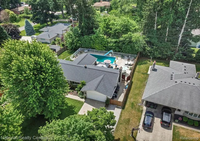 Homes for sale in Shelby Township, MI | 53147 Villa Cir, Shelby Township, MI 48316 | MLS# 61002355