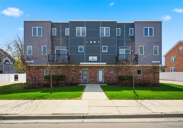 1st image of 4221 W 14 Mile Rd, Royal Oak, MI 48073 | MLS# 60985397