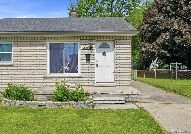 Homes for sale in Melvindale, MI | 17447 Prospect St, Melvindale, MI 48122 | MLS# 60997283