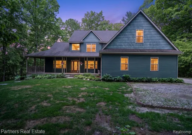 Homes for sale in Hartland, MI | 4053 Rolling Acres Dr, Hartland, MI 48353 | MLS# 60998775